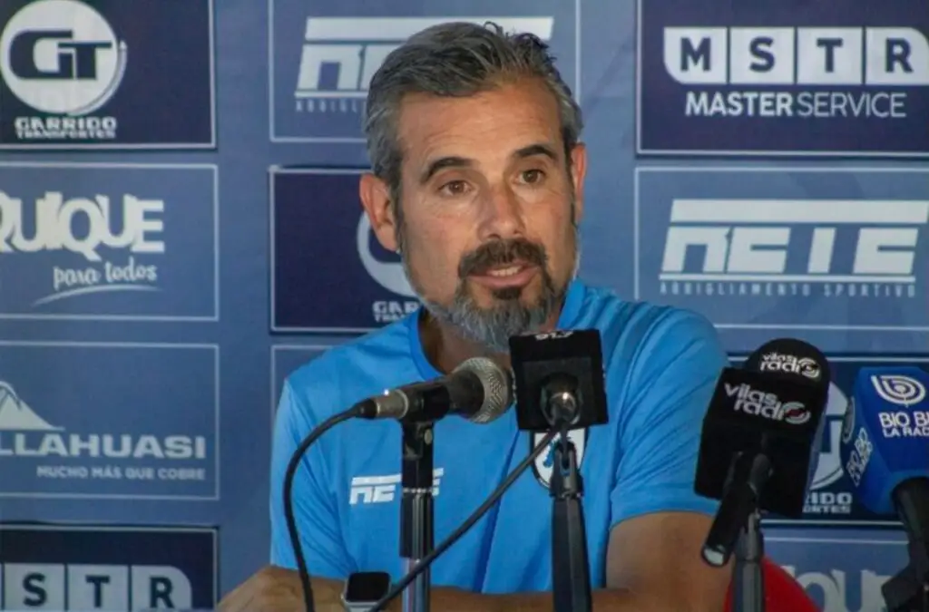 El entrenador de Deportes Iquique quiere clasificar a la Libertadores del 2025.