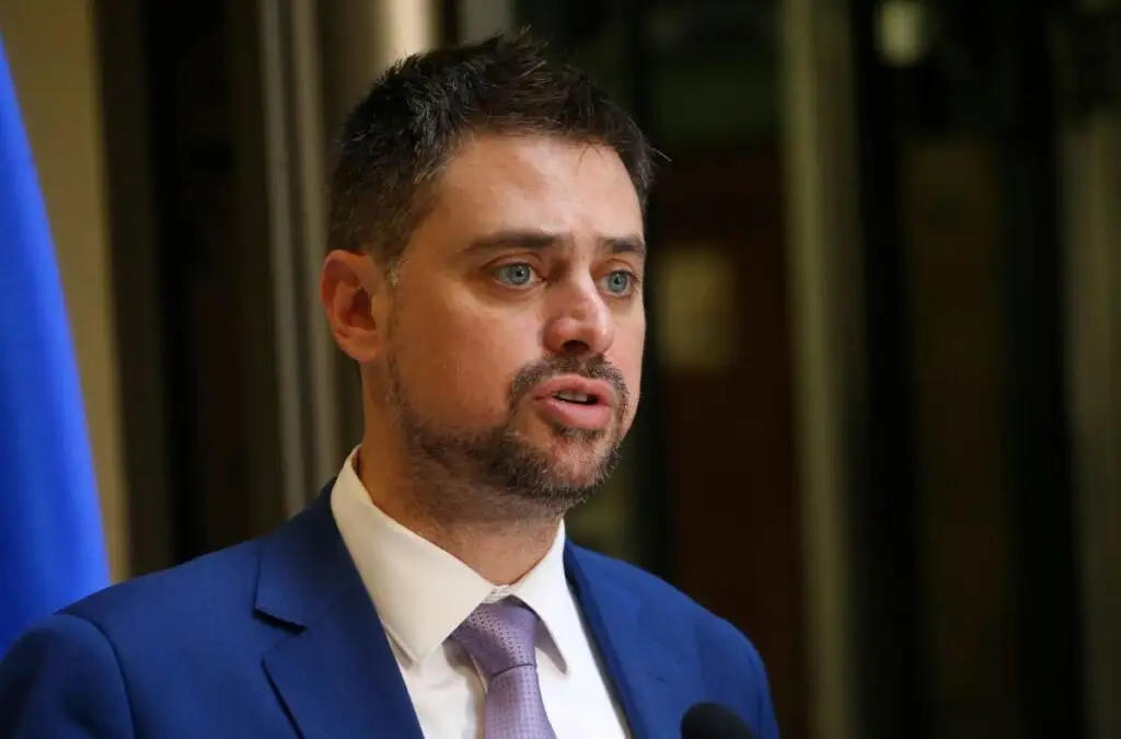 Desde el Congreso el Diputado Daniel Manouchehri apuntó hacia un oficio al Sernac a favor de los abonados del Popular.