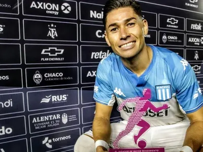 ¿Se lo dedica a Gago? Óscar Opazo rompe el silencio tras ser figura en Racing y aclara extraña sensación