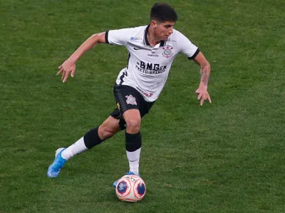 ¿En qué está el fichaje de Araos? Oferta de Colo-Colo y pretensiones del jugador