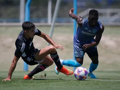Acusan feo gesto de Colo-Colo que causó indignación en el plantel de Racing Club y que casi lo lleva a los golpes