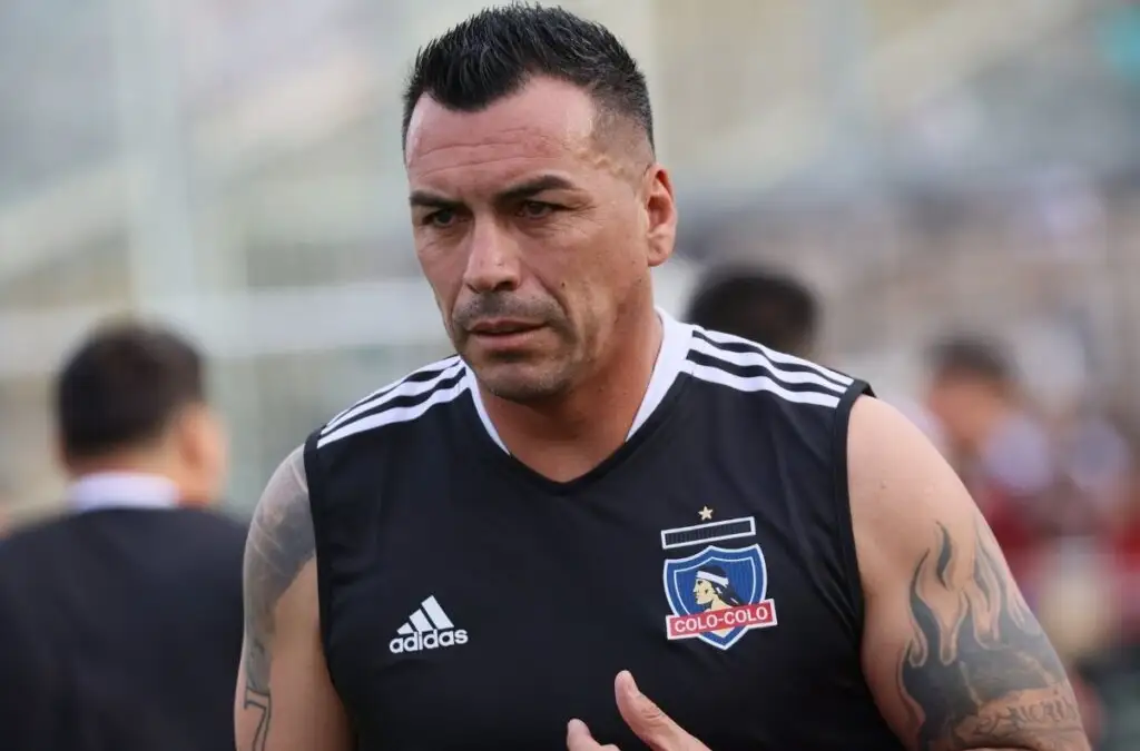 Esteban Paredes se alza tras el conflicto entre jugadores y dirigencia.