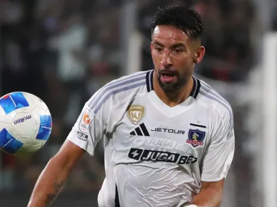 ¿Parte de Macul? La verdadera situación de Mauricio Isla a días del fin de su contrato en Colo-Colo