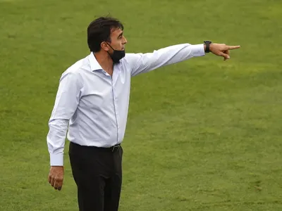 Los números a su favor: Gustavo Quinteros quiere sumar una nueva victoria ante el entrenador de Fortaleza