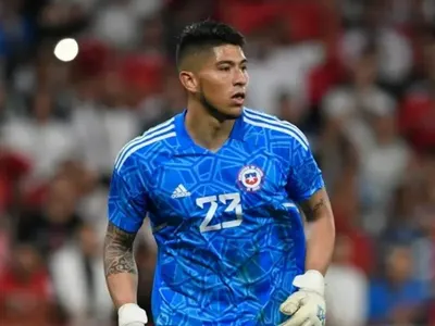Recordó supuesto conflicto con Marco Rojas: Brayan Cortés respondió con dureza a hincha que quiso burlarse