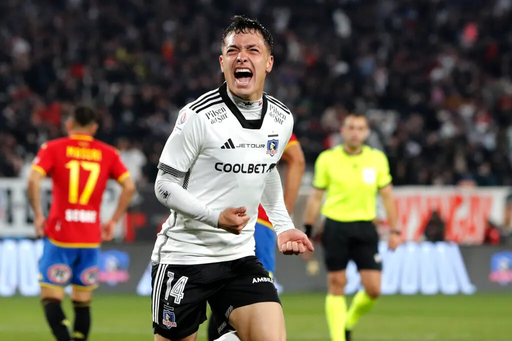 Cristián Zavala celebra su gol frente a Unión Española.