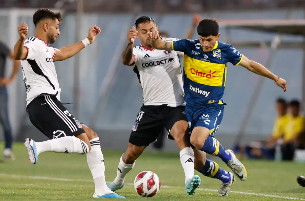 Colo-Colo deberá visitar a Everton en el estadio Sausalito.