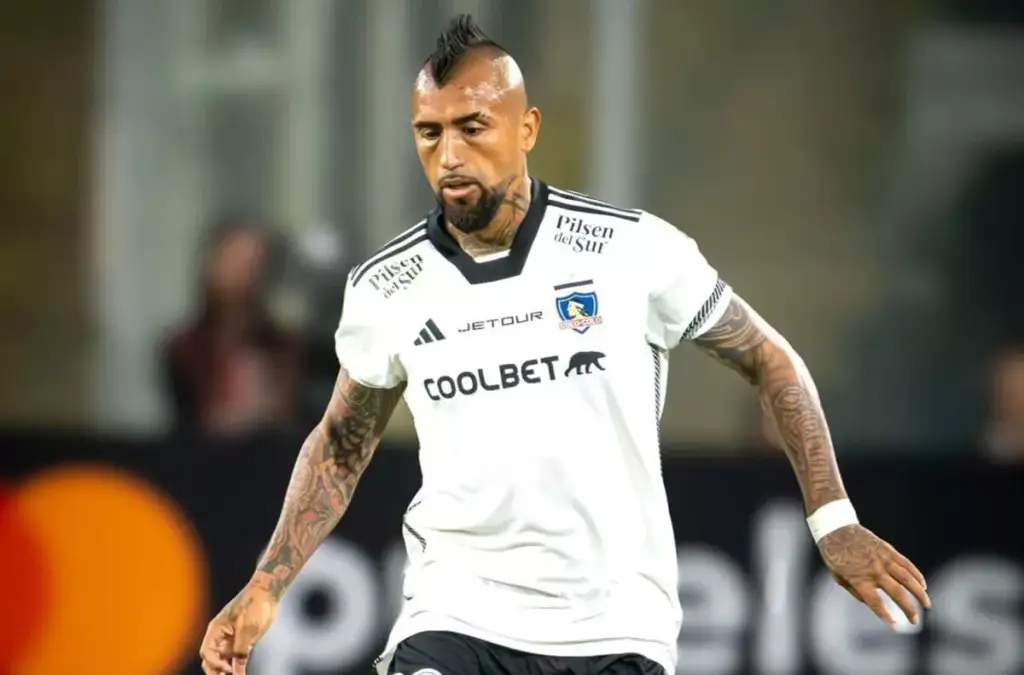 Arturo Vidal volvió a Colo-Colo tras varios años en el extranjero.