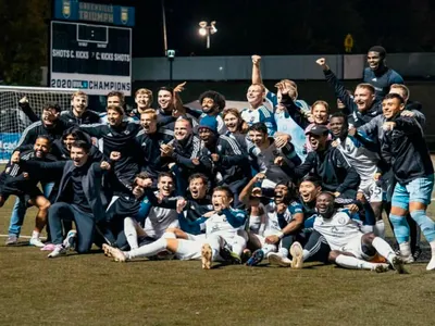 «Aquí se hacen los campeones»: Jugador formado en Colo-Colo es figura y se coronó campeón en Estados Unidos