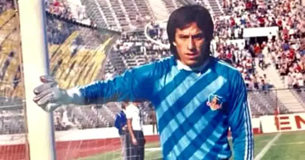 Roberto Rojas, ex arquero de Colo-Colo, vive un duro presente en su hogar en Sao Paulo.