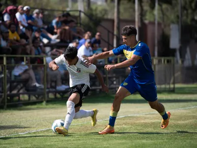 Cristián Alarcón: El delantero de Colo-Colo que a punta de goles pide un lugar en el primer equipo
