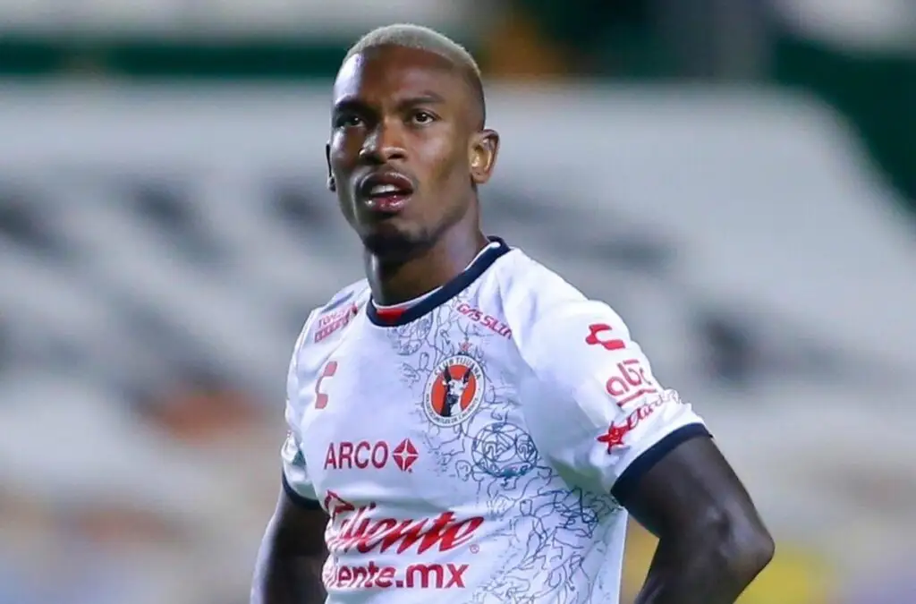 Fabián Castillo será el séptimo refuerzo de Colo-Colo para la temporada 2023.