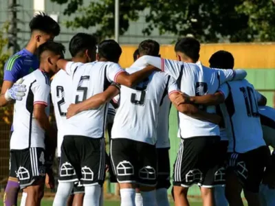 En busca de oportunidades: Los 4 futbolistas que dejaron Colo-Colo para jugar en Segunda División