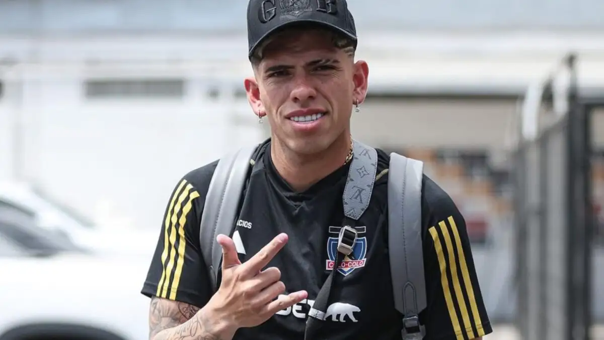 Carlos Palacios dejó libre la dorsal 7 tras su salida a Boca Juniors.
