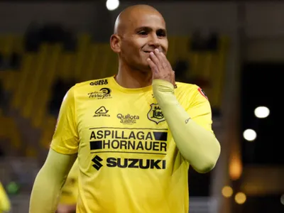 De no creer: Desde Europa se alistan para lanzar importante oferta y fichar a Humberto Suazo