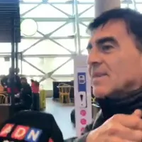 [VIDEO] ¿Se enojó? La increíble reacción de Gustavo Quinteros al ser consultado por el interés de Independiente