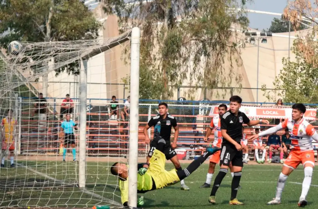 Créditos: Fútbol Joven de Cobresal. Colo-Colo Proyección cayó por segunda fecha consecutiva.