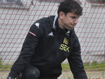 ¿Qué pasará con Martín Ballesteros? El joven portero volvió a Macul y en Colo-Colo definen su futuro