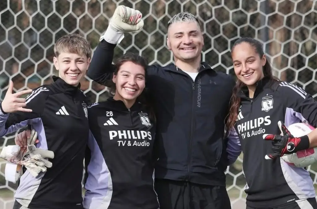 Cristóbal Campos entrenó con Colo-Colo Femenino.