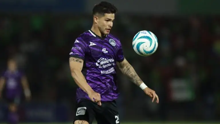 Luis Amarilla es opción para reforzar a Colo-Colo.