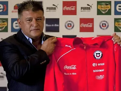 Claudio Borghi sorprende y revela que tiene oferta del fútbol chileno para volver a ser DT