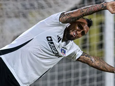 [VIDEO] «Con papá no»: Arturo Vidal se luce jugando contra Speed