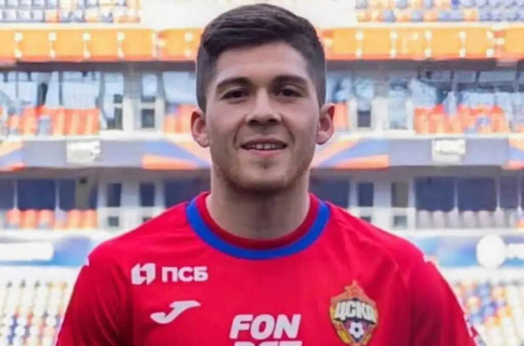 Desde Rusia revelan que Colo-Colo presentó una oferta por 800 mil dólares por el 50% de su pase.
