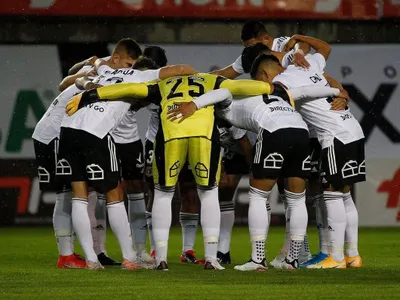 Posible formación de Colo-Colo presenta varias sorpresas