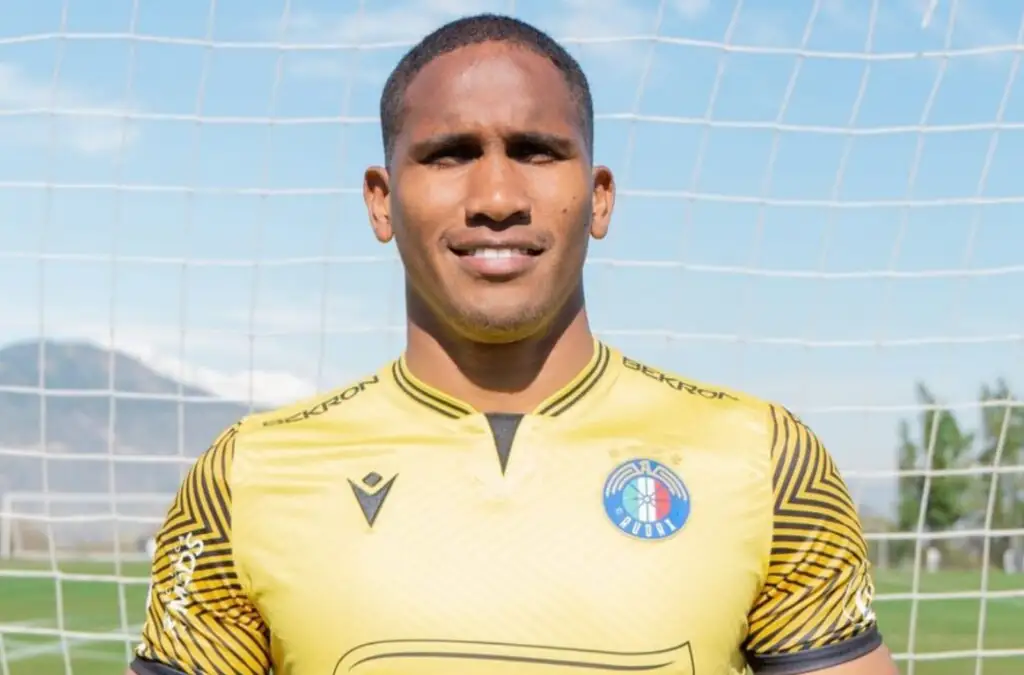 Omar Carabalí no seguirá en Audax Italiano y se transformará en agente libre.