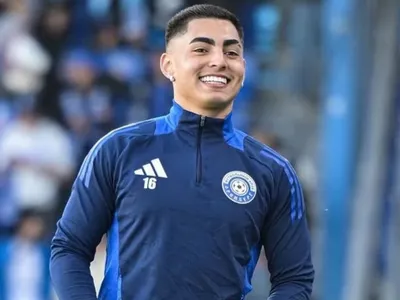 Apareció: Jordhy Thompson es visto en Chile tras ausentarse en el FC Orenburg