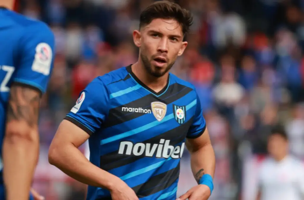 Colo-Colo acusó a Felipe Loyola de no querer fichar por el club.