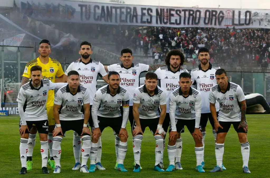 Gustavo Quinteros tendría una sola duda para enfrentar a Magallanes por la Supercopa de Chile.