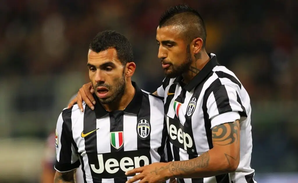 Arturo Vidal y Carlos Tévez compartieron camarín en la Juventus durante la temporada 2013/14.