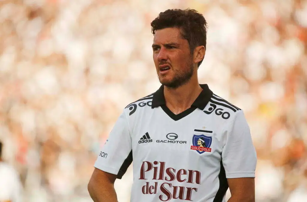 Marco Rojas asoma como titular para enfrentar a Everton de Viña del Mar.
