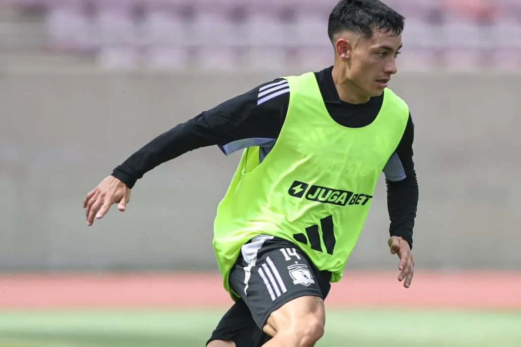 Cristián Zavala en un entrenamiento de Colo-Colo.