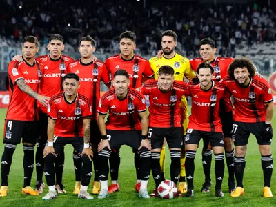 Con una duda: La inédita formación que definió Gustavo Quinteros en Colo-Colo para enfrentar a Ñublense por el Campeonato Nacional