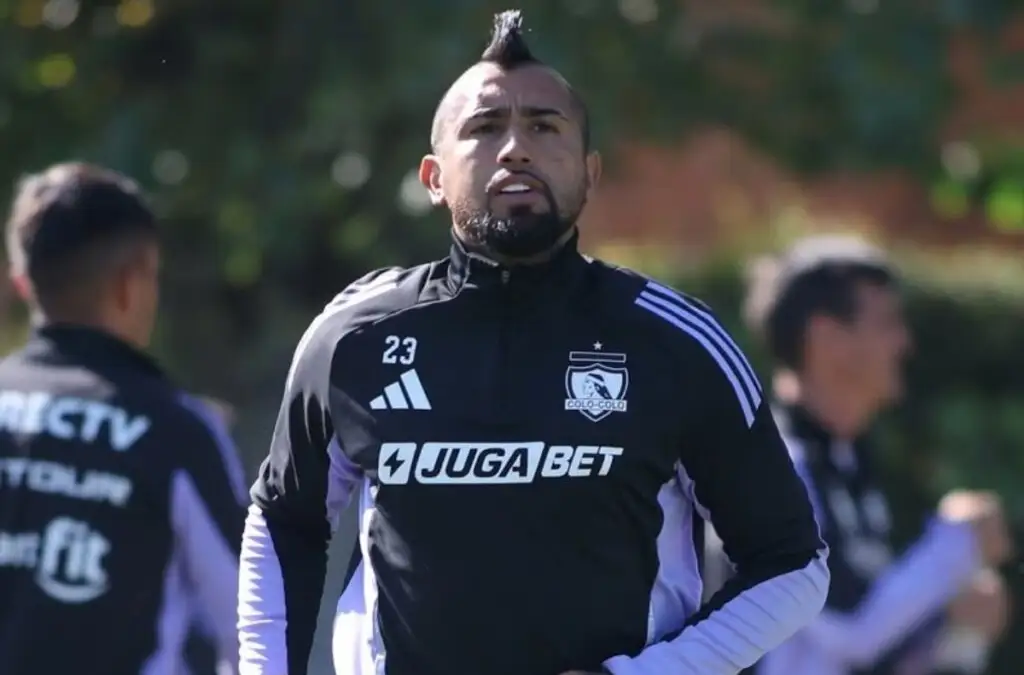 Arturo Vidal podría salir brevemente de Colo-Colo para reforzar al Pachuca en el Mundial de Clubes.