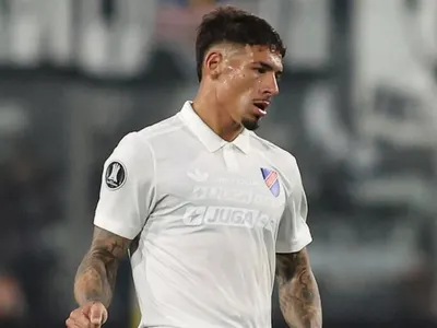 «Tiene que tener una consecuencia»: Exigen castigo para Alan Saldivia tras asistir a velorio de hinchas de Colo-Colo