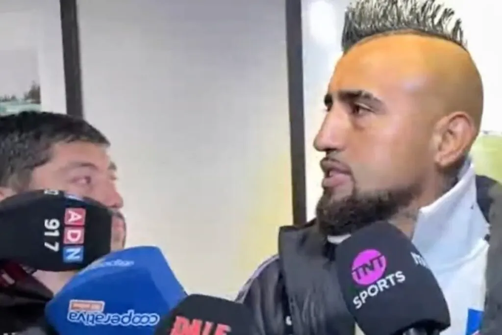 Vidal declarando post partido frente a Audax.