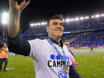 Gustavo Quinteros deja pagando a Vélez Sarsfield y adelantan que ya tiene nuevo club para 2025