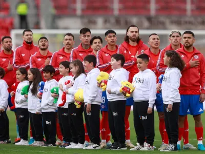 «Por un tema gravísimo”: Afirman que futbolista no jugará más en la Selección Chilena