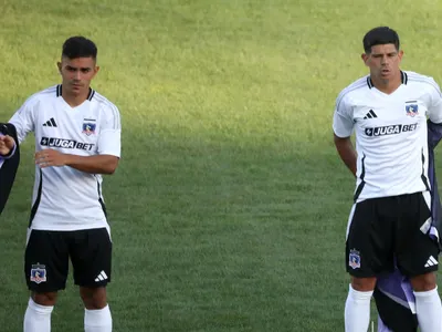 ¿Pizarro o Pavez? Definen al jugador que asistirá a la conferencia de capitanes de Colo-Colo y la UC