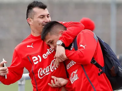 Deportes Santa Cruz informa fallecimiento de madre de su futbolista Kevin Medel a horas del partido con Colo-Colo