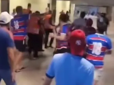 [Video] Estaban infiltrados: Sorprenden y expulsan a hinchas de Colo-Colo del Arena Castelao