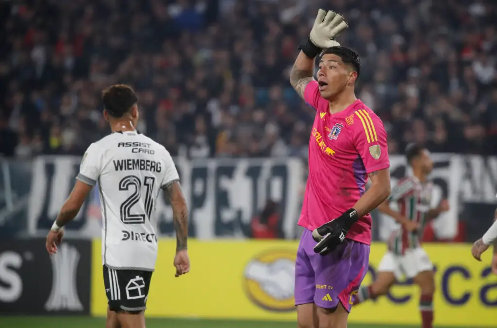 Brayan Cortés es fotografiado contra Fluminense