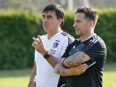 Sonríe Gustavo Quinteros: La gran noticia que recibió Colo-Colo en su retorno a los entrenamientos