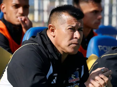 Jorge Almirón sorprende y cita a jugador de Colo-Colo que llevaba más de un mes lesionado