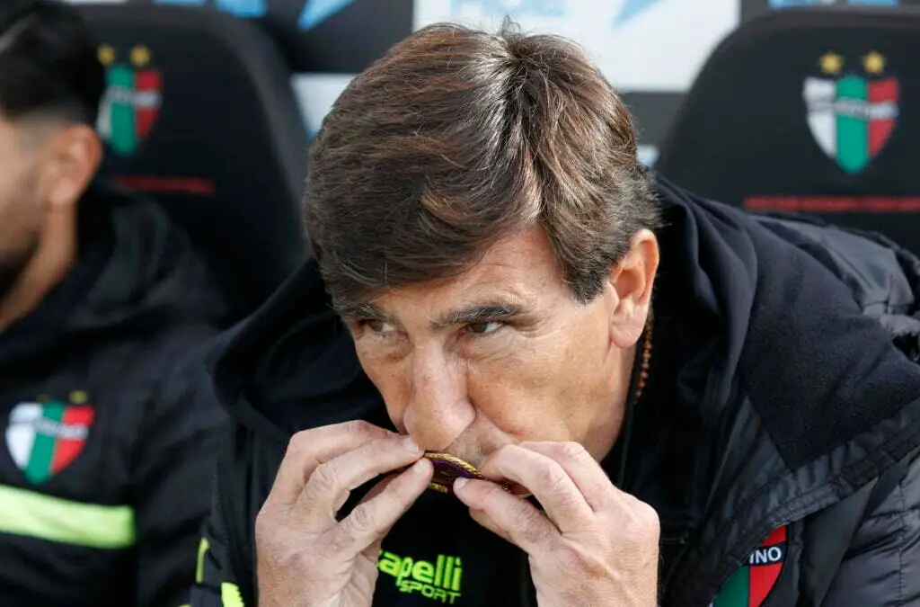 Gustavo Costas podría ser alternativa para dirigir a Colo-Colo.