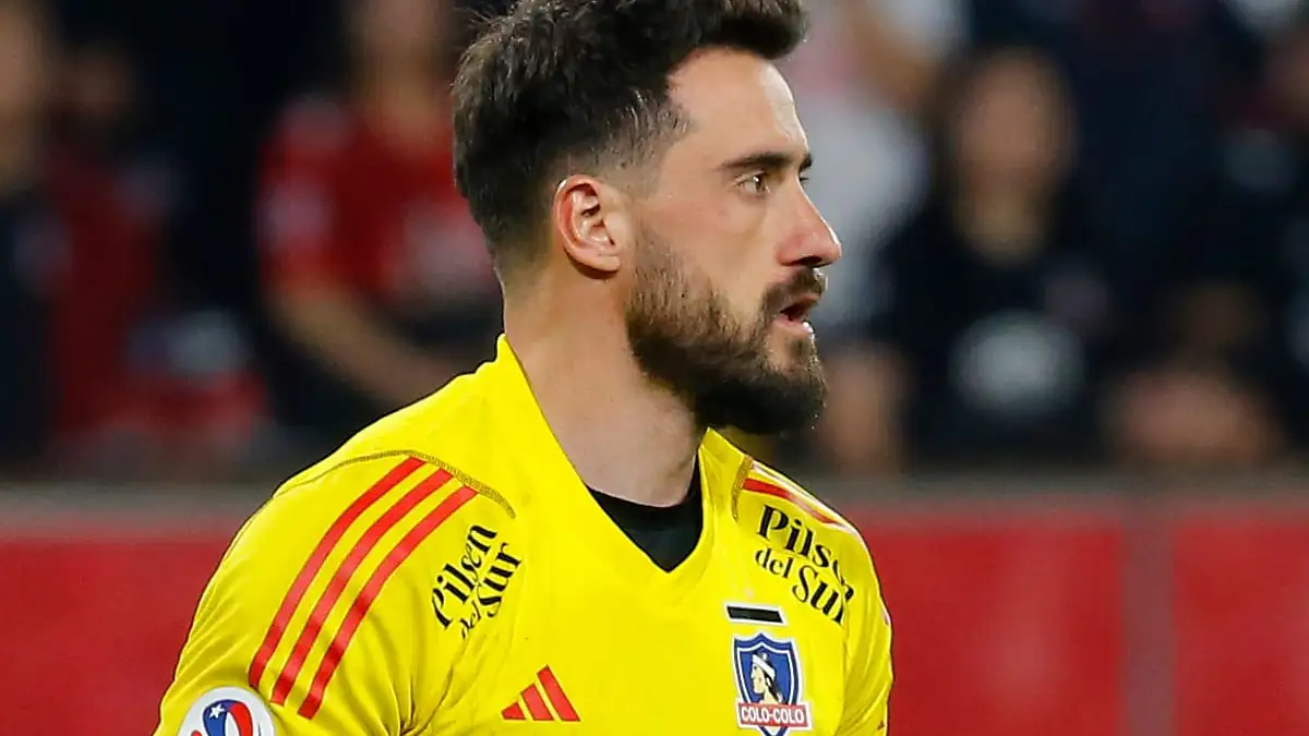 Fernando de Paul no se moverá de Colo-Colo este 2024.