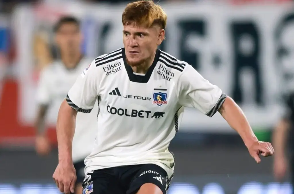 Leonardo Gil sería el primer cortado de Colo-Colo